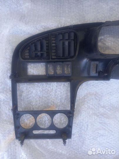 Киа спектра козырек щитка приборов