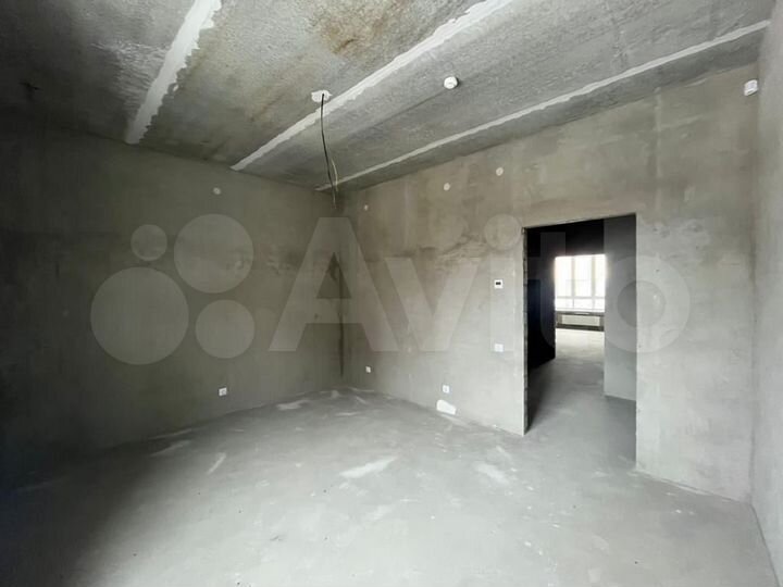 2-к. квартира, 82,1 м², 9/9 эт.