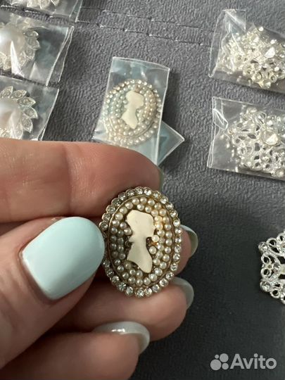 Брошь, кабошон, стразы для рукоделия