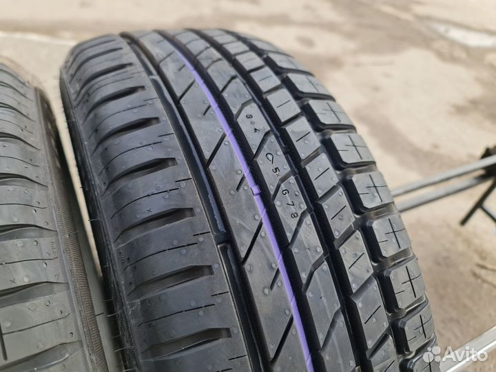 Ikon Tyres Nordman SX3 195/50 R15