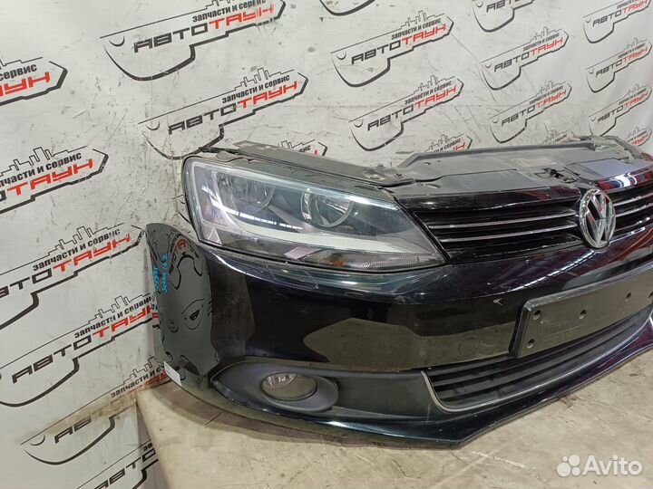 Nosecut volkswagen jetta 162 163 AV2 AV3 1 модель 5C6807217B черный DY351