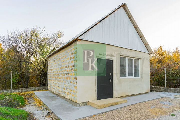 Дом 26,2 м² на участке 4 сот.