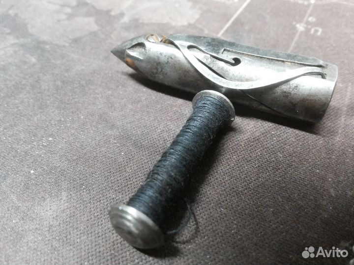 Челнок и шпулька для Зингера