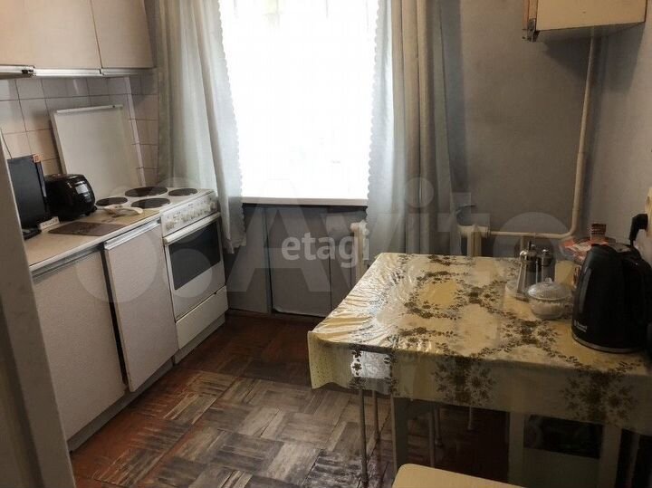 4-к. квартира, 72 м², 1/9 эт.