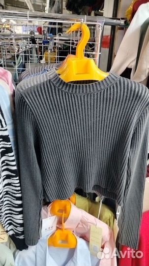 Свитер женский