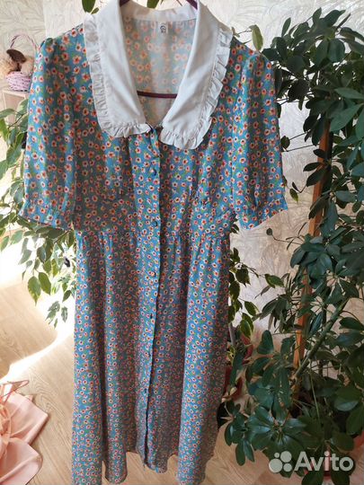 Платье шифоновое с белым воротником