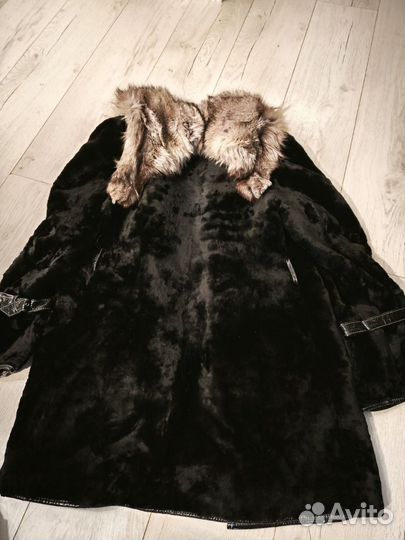 Шуба мутоновая с чернобуркой