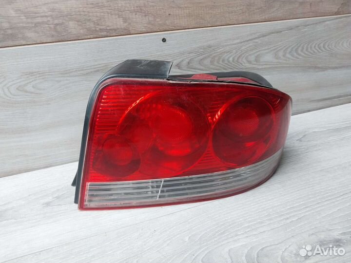 Фонарь правый Hyundai Sonata 5 EF