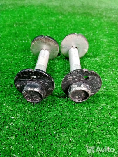 Болт развальный (комплект) задний Nissan X-Trail