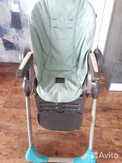 Детский стульчик для кормления