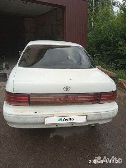 Toyota Camry 1.8 AT, 1993, 340 000 км