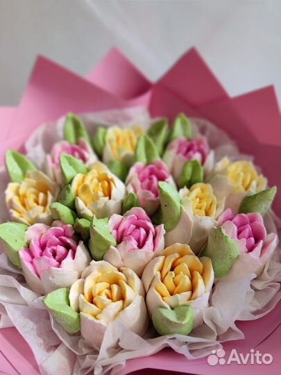 Букет из зефирных тюльпанов для учителя