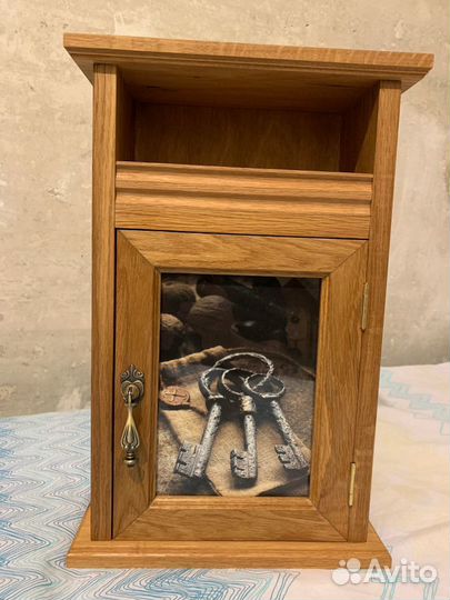 Ключница дубовая