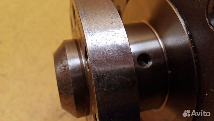 Коленвал Octavia (A5 1Z) 245345