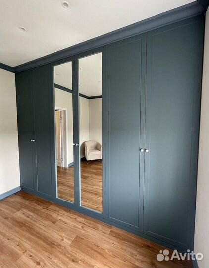 Шкаф распашной Матовый