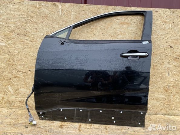 Передняя левая дверь Toyota Rav 4 50 кузов черная