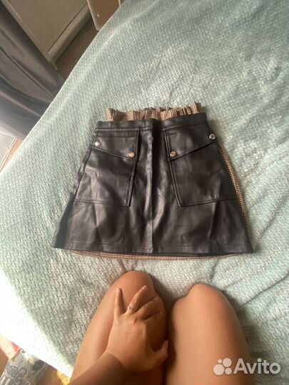 Кожаная мини-юбка M