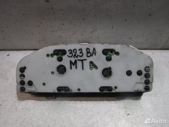 Панель приборов Mazda 323 BA