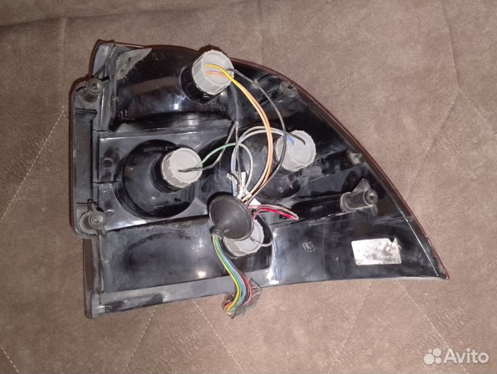 Фара левая priora