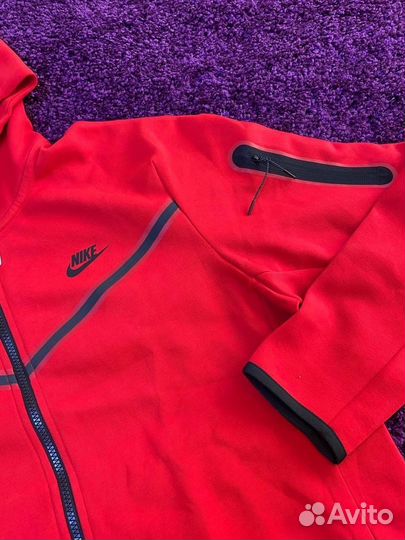 Nike NSW Tech Fleece Red