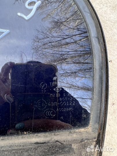 Форточка задней двери левая Mitsubishi Lancer 9