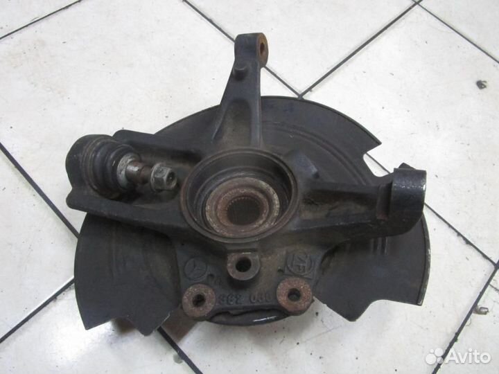 Кулак подвески задний левый w163 ML-class 612