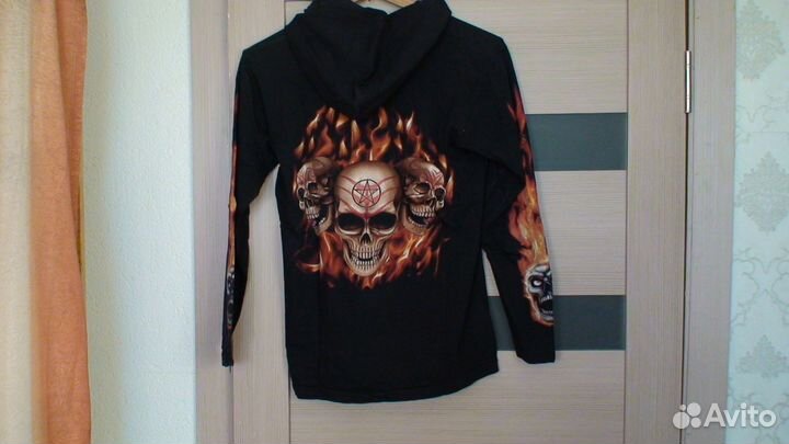 Толстовка с капюшоном