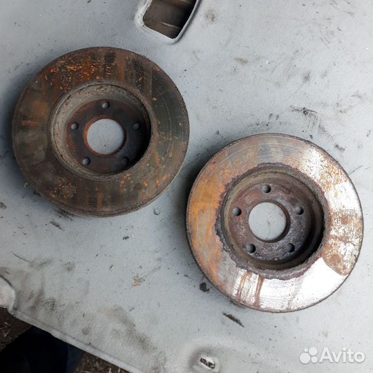 Тормозные диски передние Форд Фокус 2