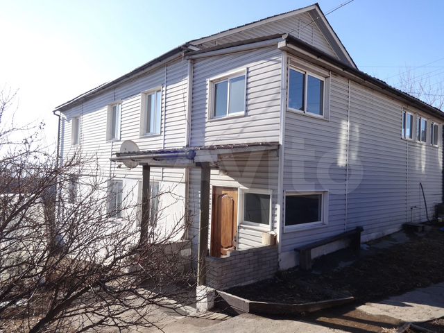 Дом 196 м² на участке 6 сот.