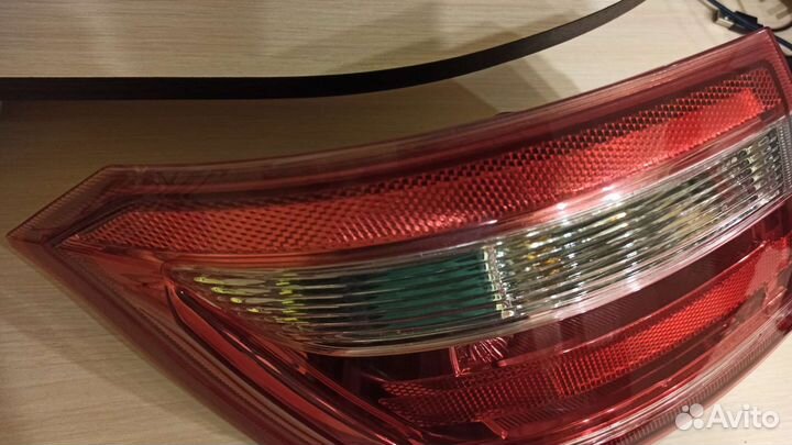 Задний левый фонарь vesta