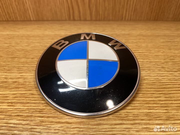 Эмблема BMW