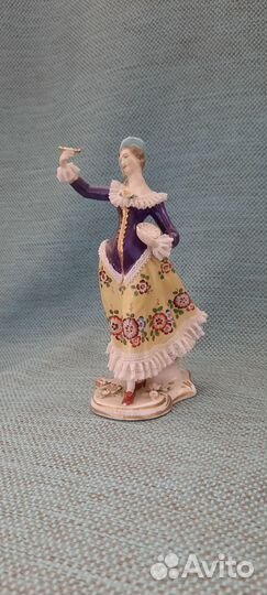 Фарфоровые старинные статуэтки Германия