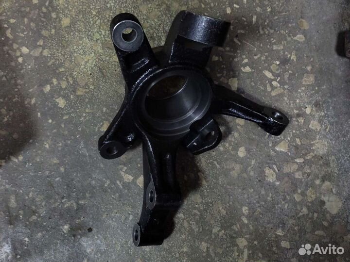Кулак поворотный передний левый chevrolet aveo