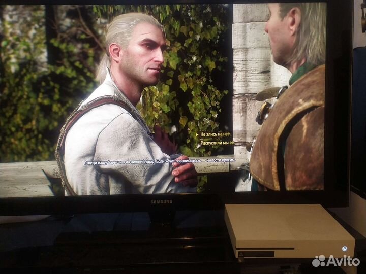 Xbox One s 512+200 игр