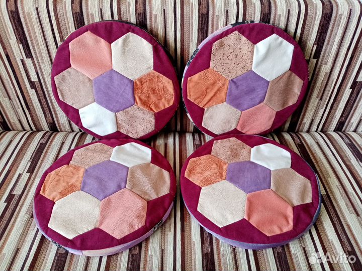 Чехол подушка на табурет,рисунок и цвет разные