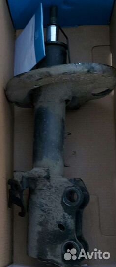 Амортизатор Toyota corolla