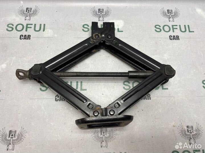 Домкрат Hyundai I30