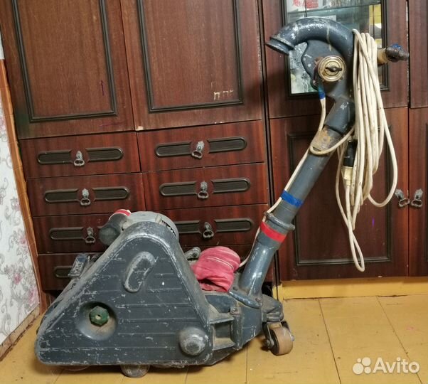 Паркетно шлифовальная машина