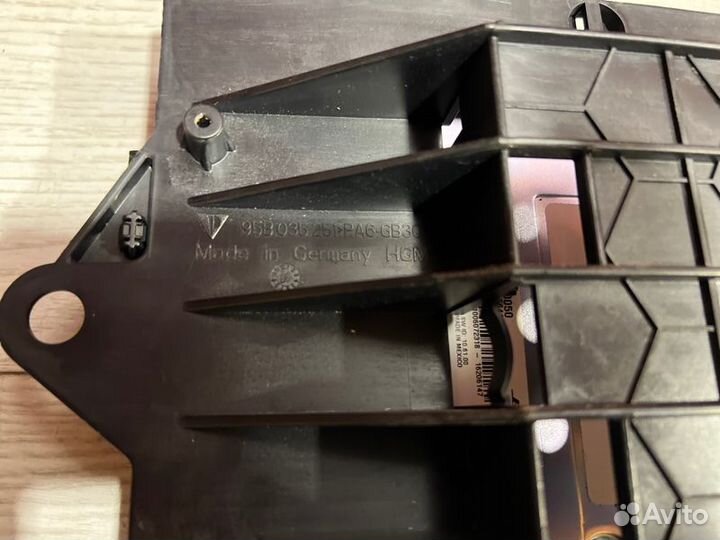 Усилитель музыкальный Porsche Macan 95B 2018