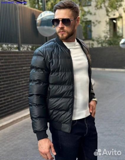 Мужской бомбер Armani: смело и стильно