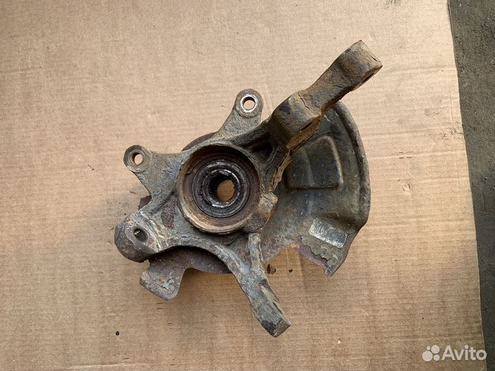 Kia Venga Кулак поворотный передний правый