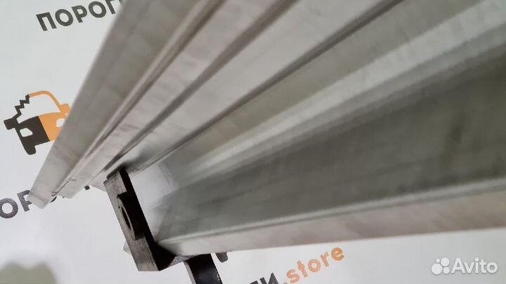 Ремонтный порог правый Hyundai Starex
