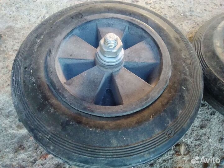 Колеса на тачку