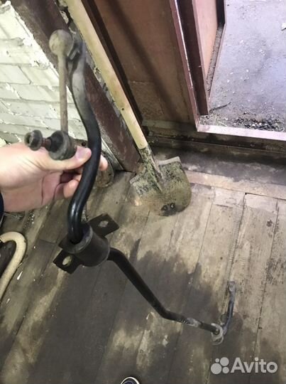 Стойки стабилизатора Mitsubishi Galant 8