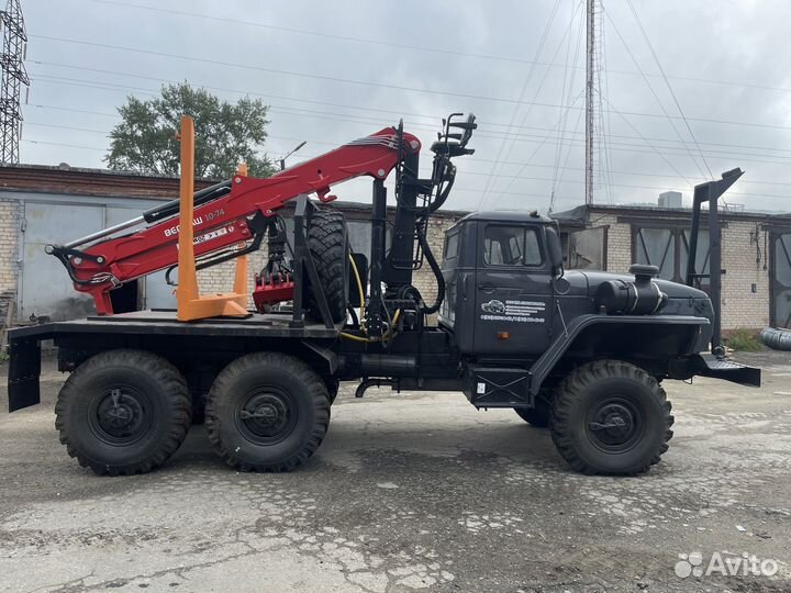 Урал 5757-0000010-05 с КМУ, 2006