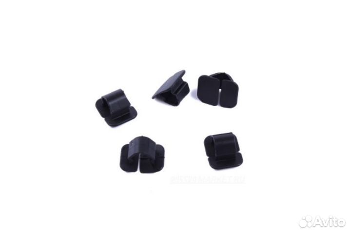 VAG 1H5863849A01C Клипса утеплителя капота