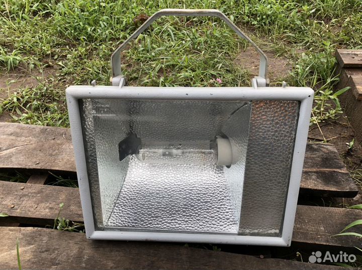 Светильник с лампами днат 250w osram и Philips