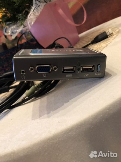 KVM переключатель D link