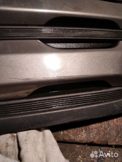 Решетка радиатора переднего бампера