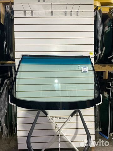 Лобовое стекло на Сузуки Свифт